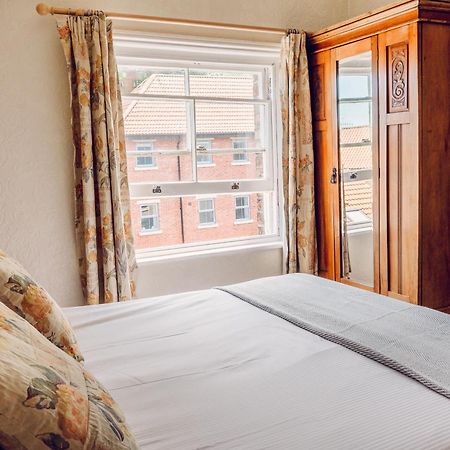 Broomfield House Whitby Esterno foto